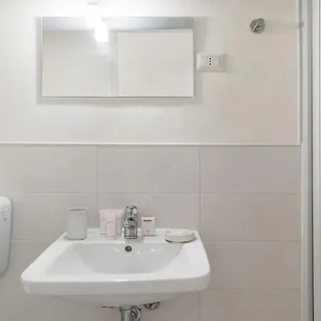 Vista Mare Dalla Pigna Bilocale In Centro Apartment *
